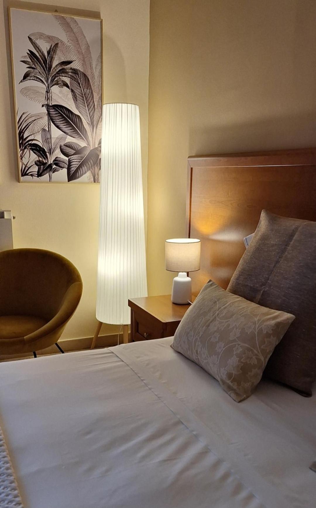 Laranda Rooms Milazzo Habitación foto